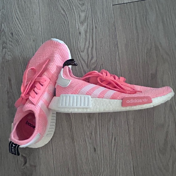 ADIDAS • NMD R1 Sun Glo Sneaker • 6.5 • Orange/Pink • - Picture 9 of 10